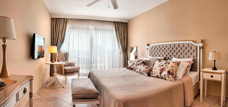 Carina 3* Kuşadası
