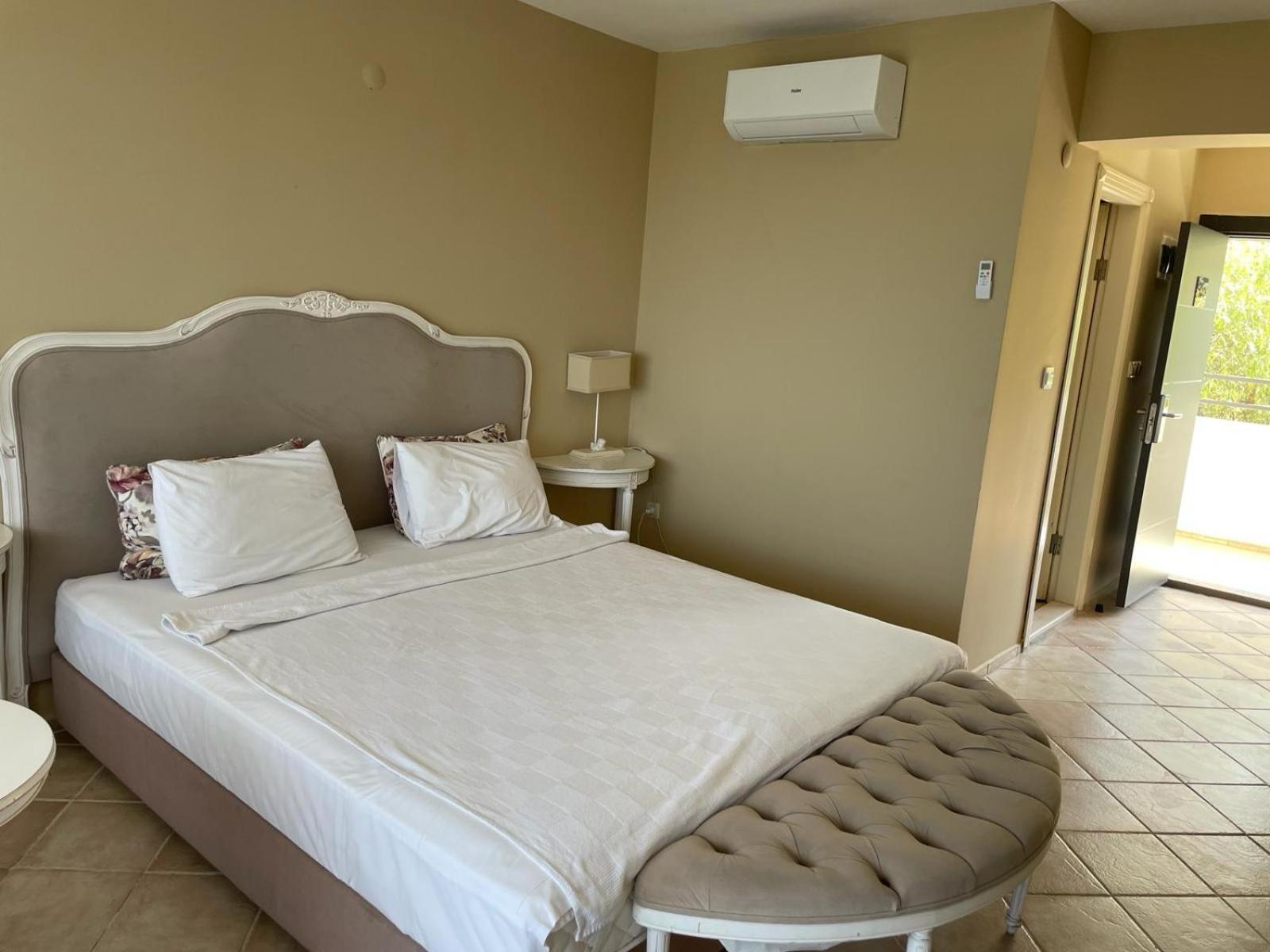 Hotel Carina Kuşadası
