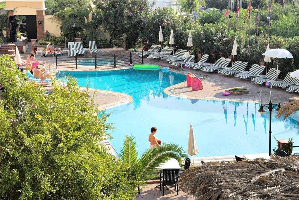 Carina 3* Kuşadası