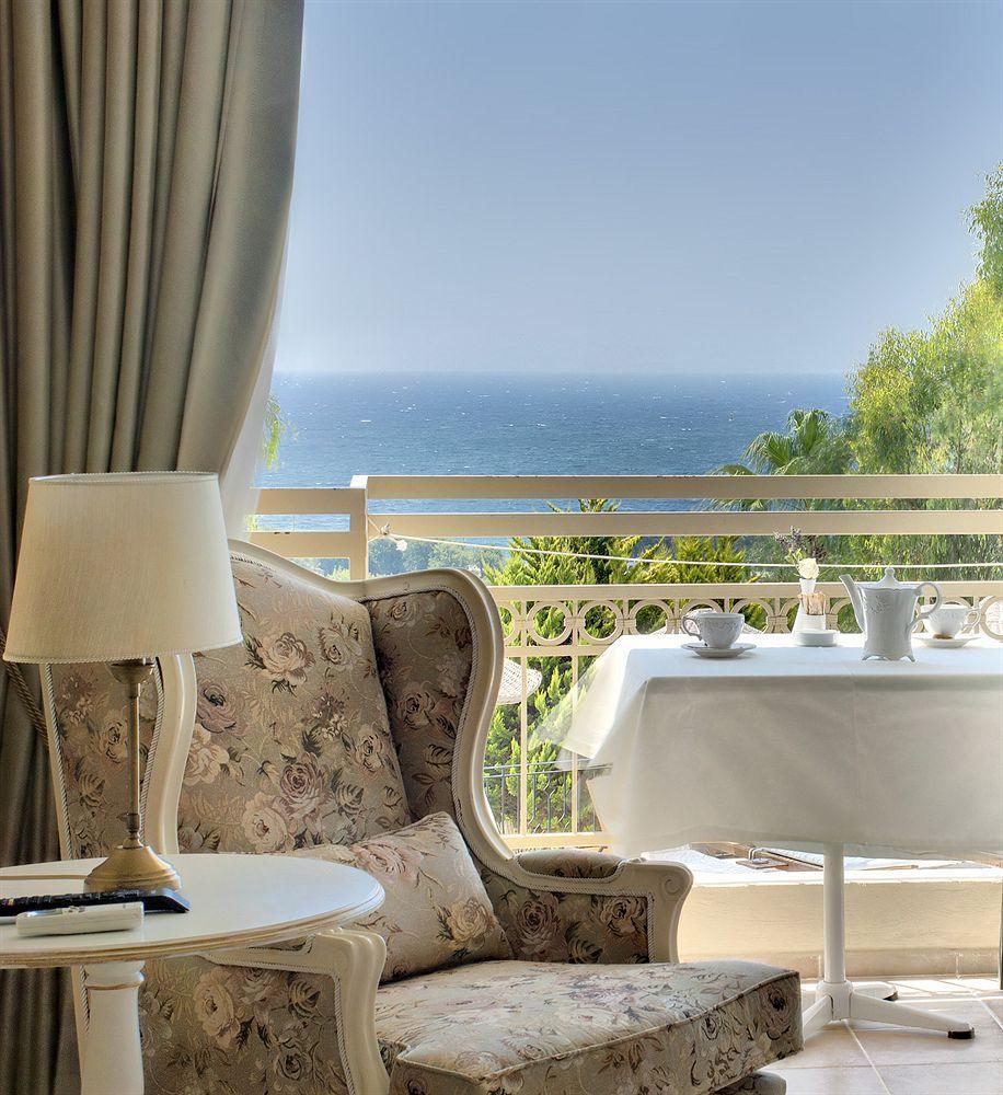 Carina 3* Kuşadası