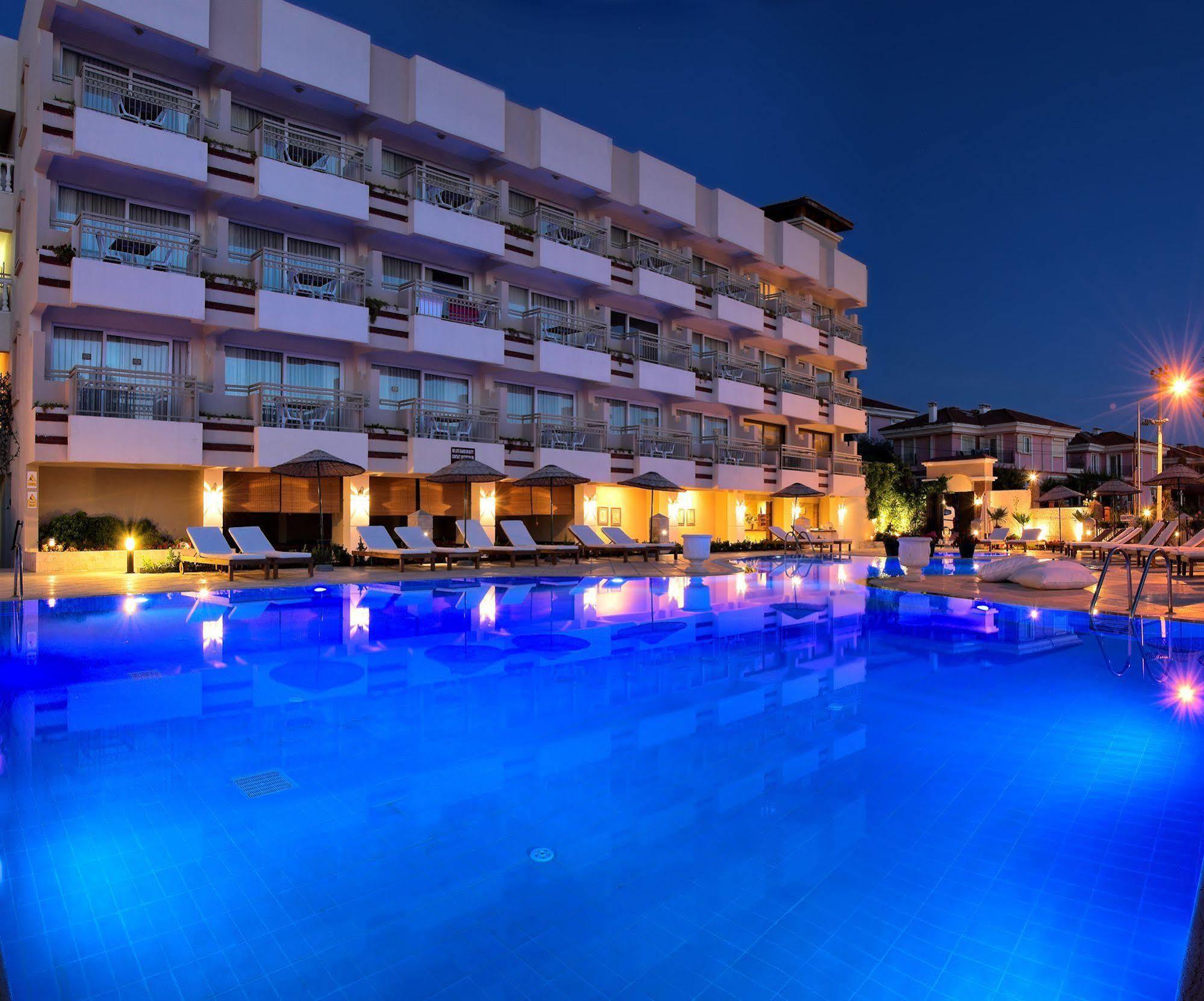 Carina 3* Kuşadası