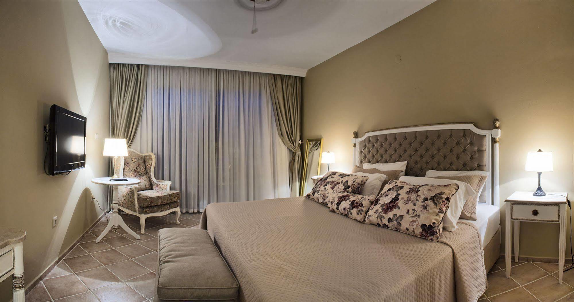 Carina Hotel Kuşadası